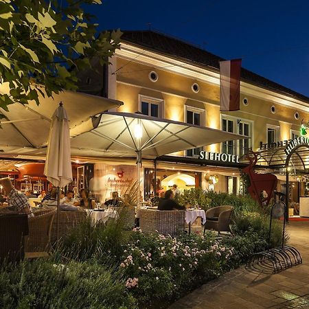 Seehotel Hubertushof Фельден-ам-Вёртер-Зе Экстерьер фото