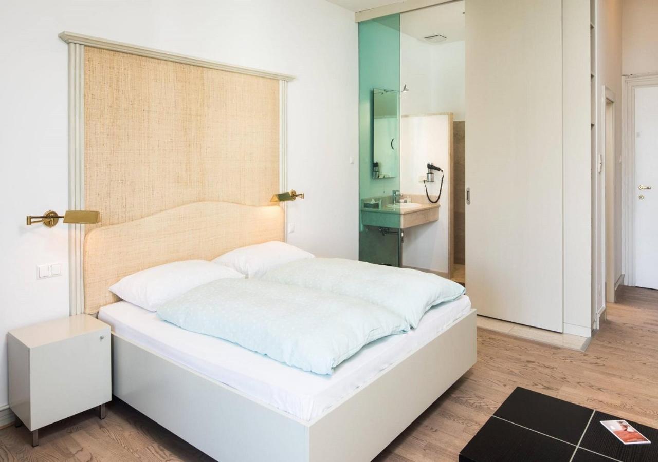 Seehotel Hubertushof Фельден-ам-Вёртер-Зе Экстерьер фото
